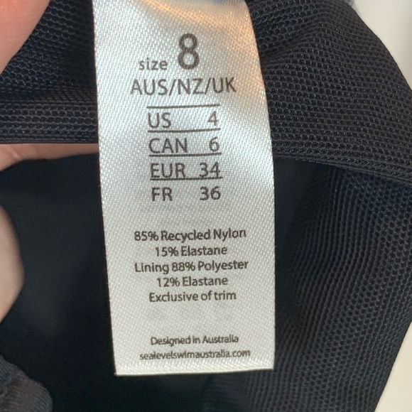 Sea Level High Leg Bandeau Removable Straps One Piece Swimsuit - Black - size 4 - Picture 6 of 8